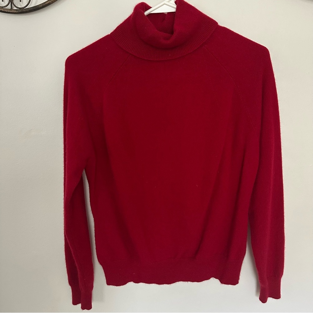 100% Cashmere Cherry Red Turtleneck Sweater